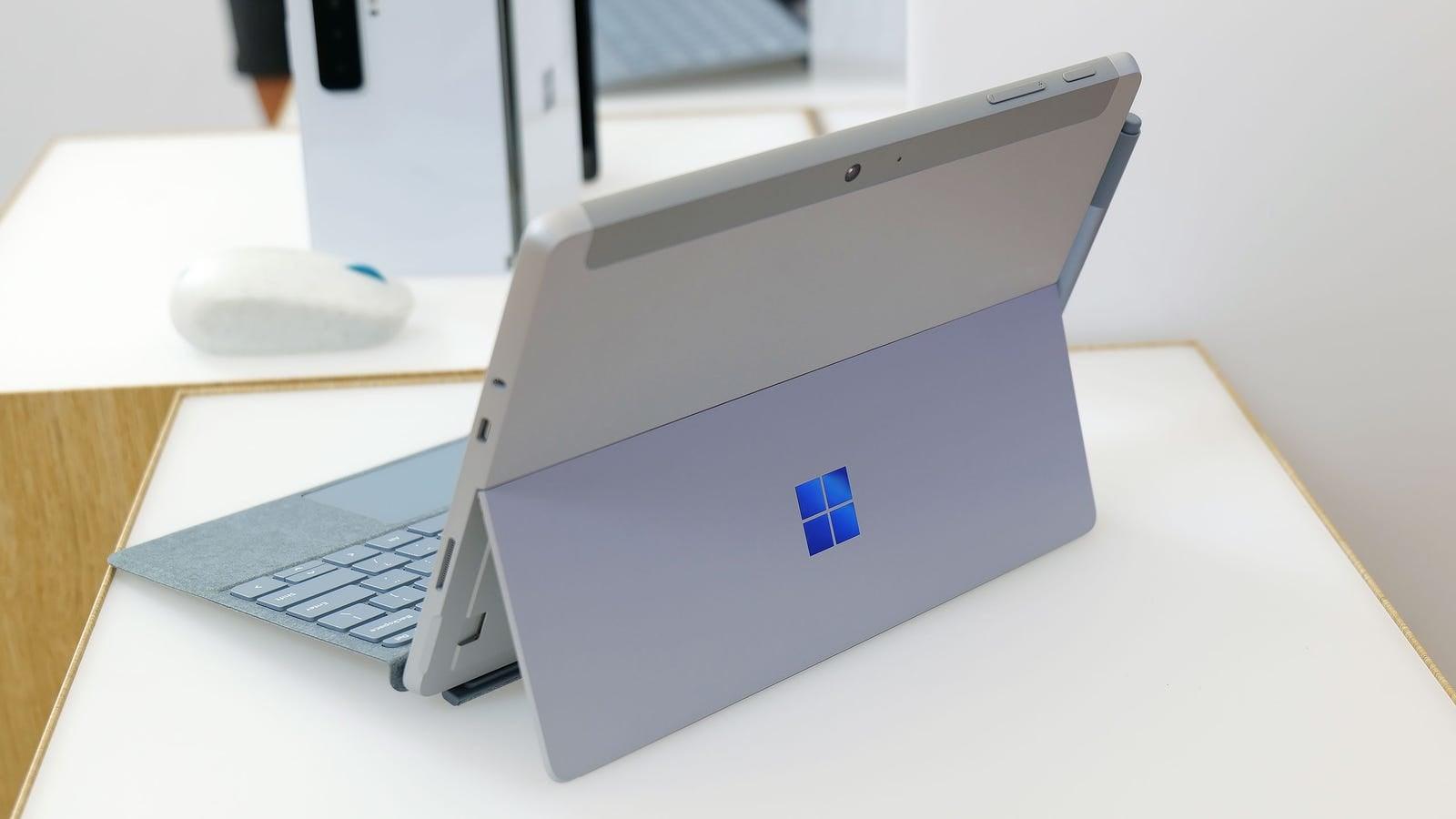 Microsoft Surface Go 3 (8/128GB) - Mainz Empire Pte Ltd