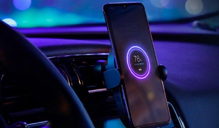 Xiaomi tiene la alternativa barata a Android Auto que además evita multas de la DGT 5 Merca2.es La solución ideal: soportes para móviles